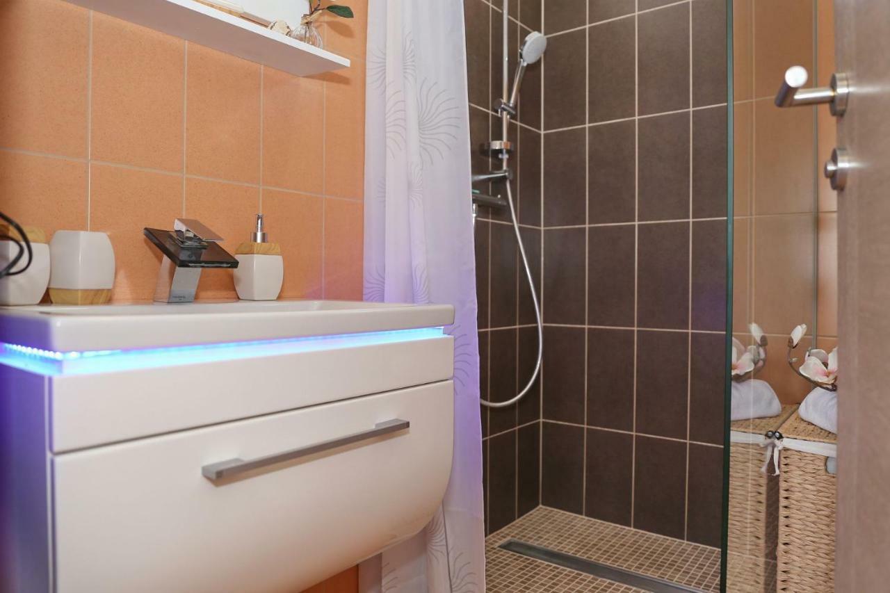 Nivel Apartment *