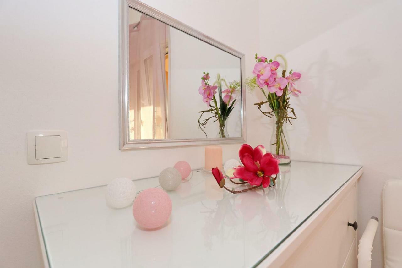 Nivel Apartment *