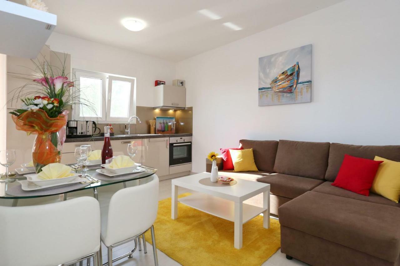Nivel Apartment *