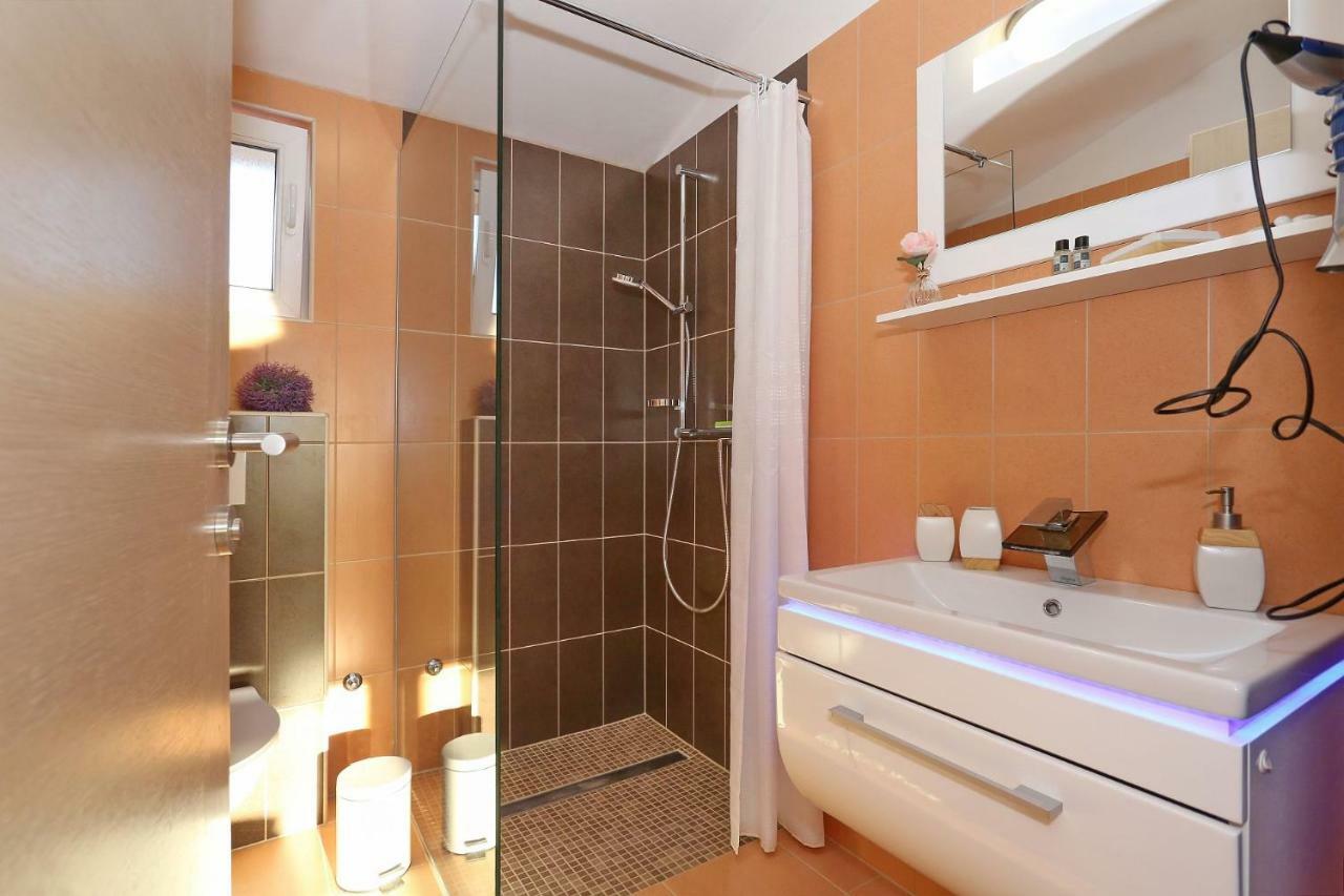 Apartment Nivel